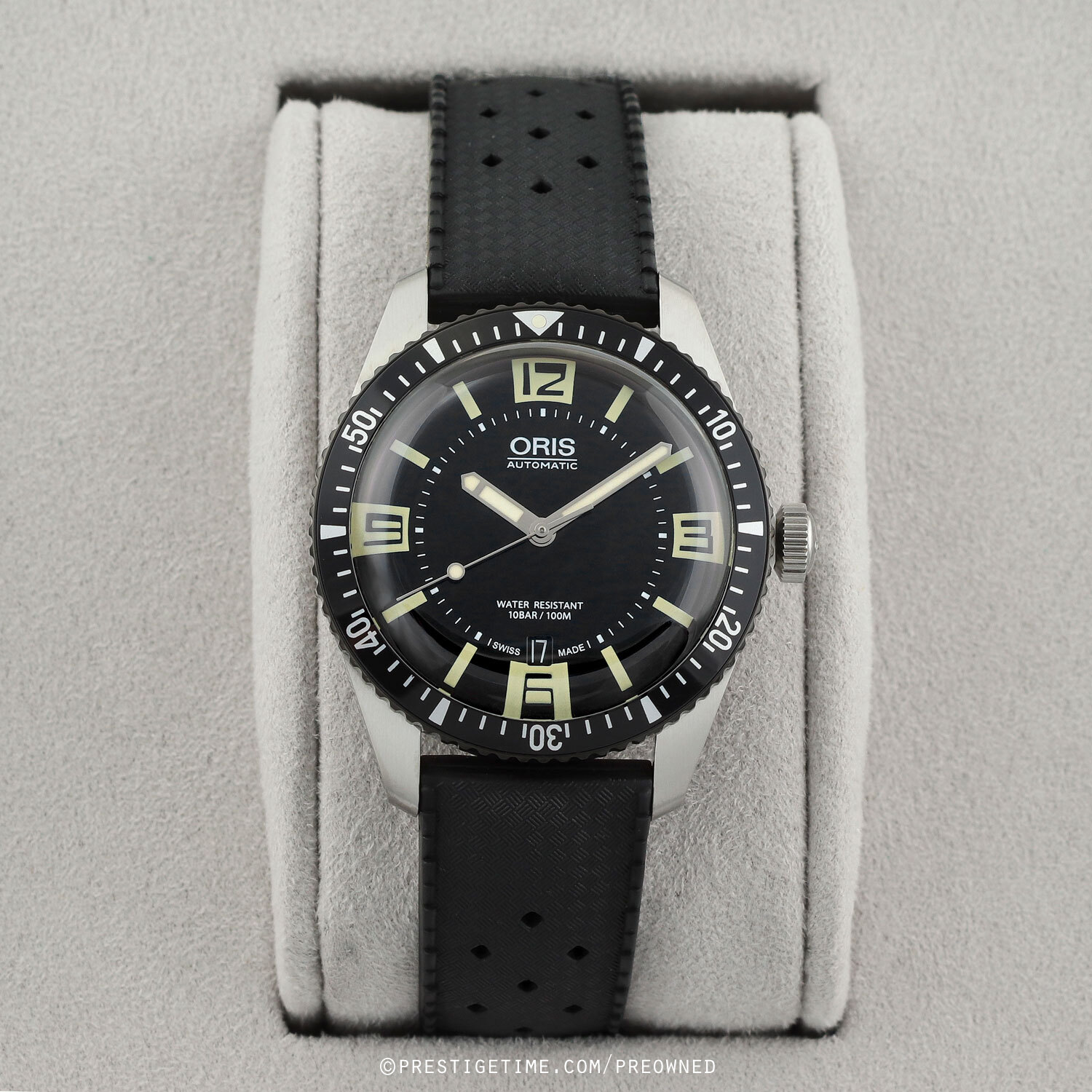 Pre owned Oris Divers Sixty Five 40mm 01 733 7707 4064 07 4 20 18